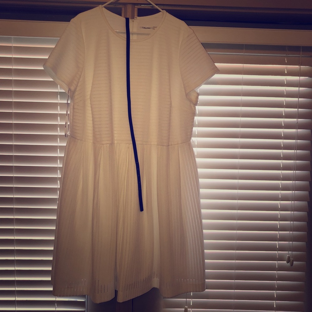 Summer white Calvin Klein dress with belt